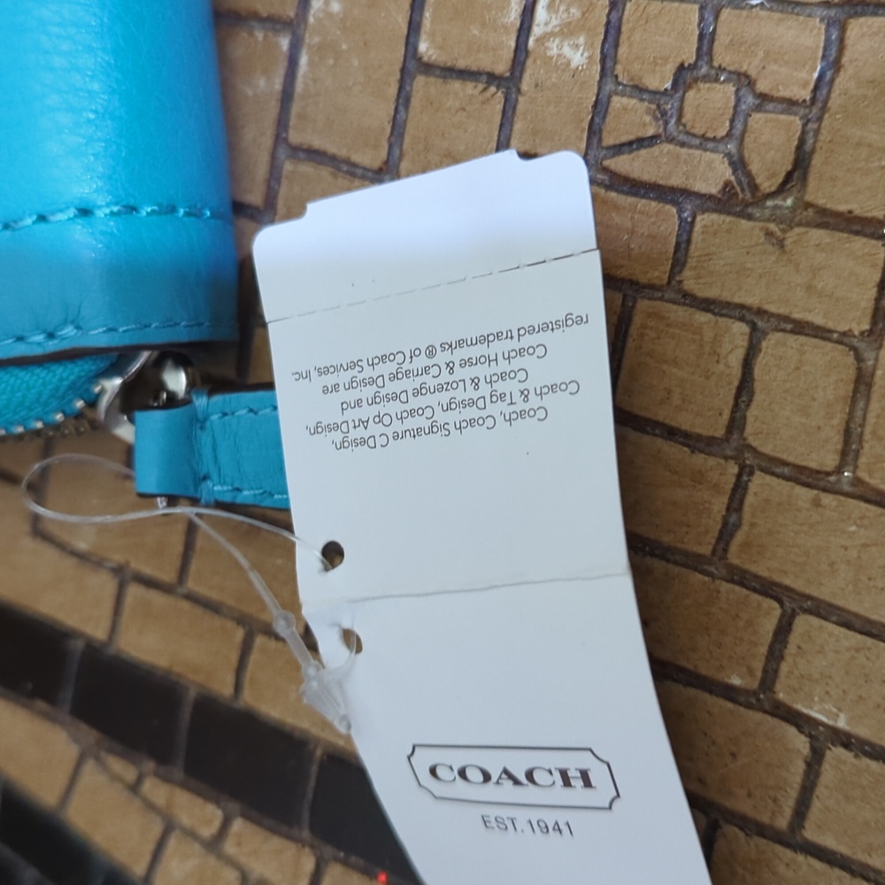 NWT Coach Turquoise Zipper Wallet - Picture 10 of 12